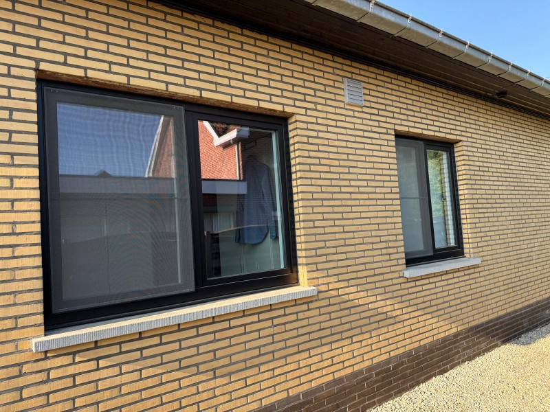 Zwart PVC Winfera