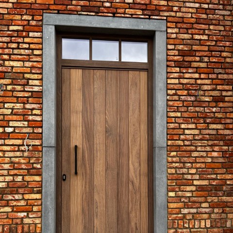 Hout naturel voordeur met bovenlicht en opgekleefde kruishouten